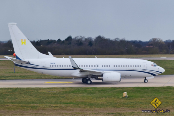 Boeing 737-7EL BBJ